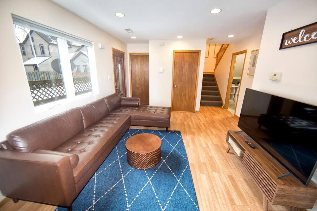 Tucked Away Off Brady - 4 Beds Apartman Milwaukee Kültér fotó
